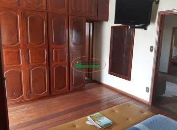Casa · 4 Quartos · Casa à venda - em Três Marias