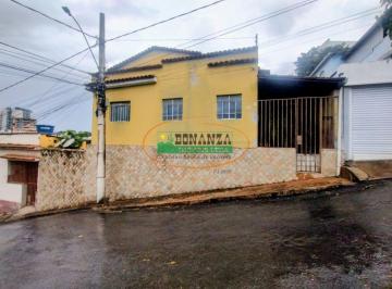 Casa · 80m² · 4 Quartos · Casa para aluguel - no Centro