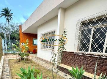 Casa · 400m² · 3 Quartos · Casa à venda - no Centro