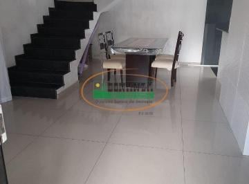 Casa · 207m² · 3 Quartos · Casa à venda - em Dona Rosarinha