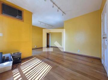 Sobre o imóvel: Excelente oportunidade, andar alto, vista definitiva.
Valores:
· Apartamento à Venda - Santa Efigênia, 3 Quartos, 95 m² - Belo Horizonte