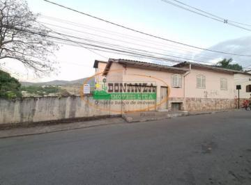 Casa · 359m² · 12 Quartos · Casa à venda - no Centro