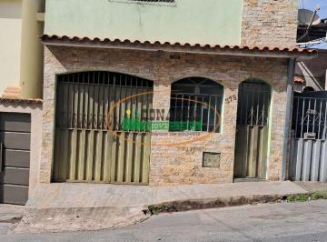 Casa · 182m² · 6 Quartos · Casa à venda - na Cachoeira