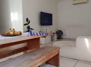 Casa · 260m² · 6 Quartos · 2 Vagas · Casa térrea com edícula no Jardim Celeste em Jundiaí