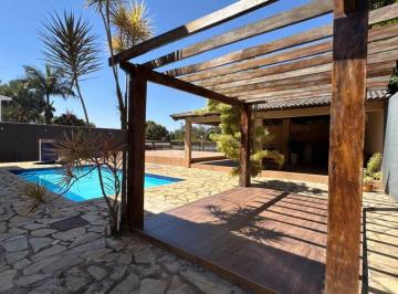 Casa de 5 quartos, Águas Claras · CASA ALTO PADRÃO VEREDA DA CRUZ ARNIQUEIRAS 5 QUARTOS PERMUTA LOTE DE 1.800M² PISCINA ÁREA GOURMET