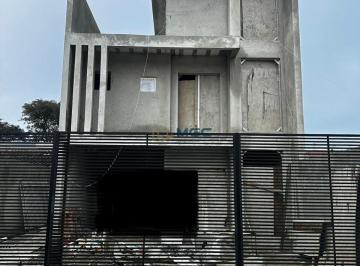 Apartamento · 130m² · 3 Quartos · 3 Vagas · Sobrado - Triplex