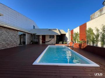 img1 · Casa com piscina à venda em Forquilhinha, São José