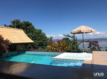 img1 · Belíssima casa com piscina e vista mar incrível!