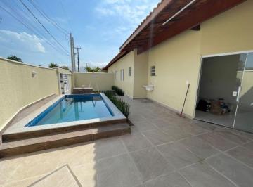 Casa de 2 quartos, Itanhaém · Casa à 400m do mar, com 2 quartos, piscina e área gourmet. Localizado em Peruíbe.