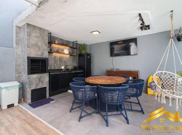 Casa · 319m² · 4 Quartos · 4 Vagas · Casa Pronta para Morar – Residencial 4 (Alphaville)