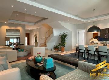 Casa · 566m² · 4 Quartos · 4 Vagas · Casa Clássica e Imponente com Espaço Gourmet e Piscina – Tamboré 10