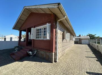 Casa · 156m² · 5 Quartos · 3 Vagas · Casa 5 dormitorios para Venda em Cidreira | Diego Imoveis | 249