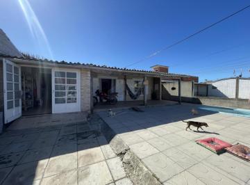 Casa · 109m² · 4 Quartos · 1 Vaga · Casa 4 dormitorios para Venda em Cidreira | 50