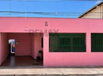 Casa · 185m² · 5 Quartos · 2 Vagas · Casa São Sebastião - Vila São José - Quadra 38