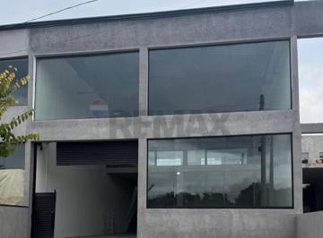 Comercial · Aluga-se Galpão comercial com 285m², com mezanino, em Boituva, à 1,5 Km da Castelo Branco
