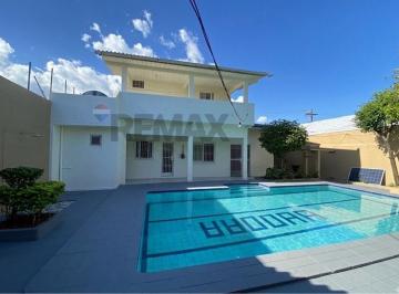 Casa · 375m² · 4 Quartos · 3 Vagas · Casa Duplex com 4 Dormitórios no Jardim Belvedere - Planalto
