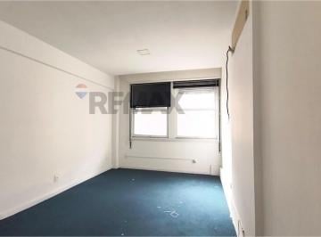 Comercial · 95m² · Sala com 95m² sendo 3 escritórios a venda na AV Graça aranha