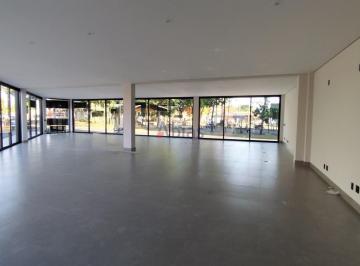 Comercial · 250m² · Loja/Salão em Vila Prado  -  São Carlos