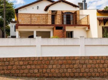 Casa · 150m² · 4 Quartos · 4 Vagas · Casa em Partenon