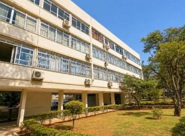 Apartamento · 85m² · 3 Quartos · Apartamento na SQS 404 - Reformado