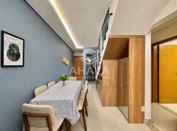 Apartamento · 120m² · 3 Quartos · 2 Vagas · Cobertura - 3 Quartos - 2 Vagas 120m² - Santa Mônica Próximo a Rua Érico Veríssimo.