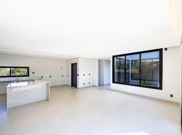 Casa de 5 quartos, Goiânia · Casa à venda no Residencial Aldeia do Vale com 4 suítes e 669 m², em Goiânia