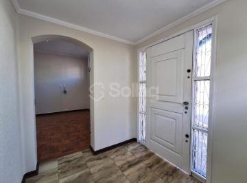 Casa · 107m² · 2 Quartos · 1 Vaga · Casa comercial ou residencial para alugar com dois quartos e garagem coberta