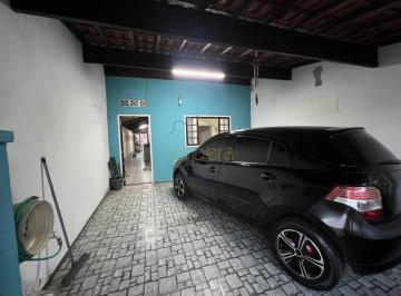 Casa · 200m² · 2 Quartos · 2 Vagas · Casa térrea à venda, com 2 quartos e quintal grande, no bairro Novo Horizonte, São José dos Campos/S
