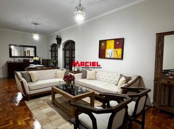 Casa · 182m² · 3 Quartos · 2 Vagas · CASA LOTE INTEIRO BOSQUE DOS EUCALIPTOS EM EXCELENTE LOCALIZAÇÃO
