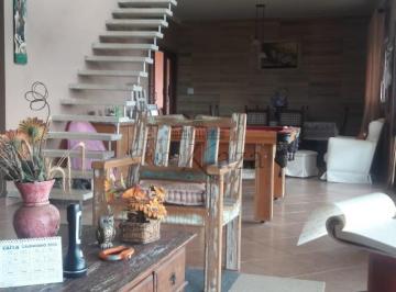 Casa · 2000m² · 3 Quartos · 5 Vagas · Casa Condomínio - Residencial Village Alpino - Bairro dos Freitas - 3 Dormitórios - 2000m².