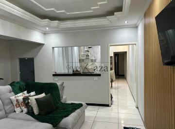Casa · 150m² · 3 Quartos · 2 Vagas · Casa Sobrado - Jardim Pararangaba - 3 Dormitórios - 140m² - ** Estuda Permuta PORTEIRA FECHADA.**