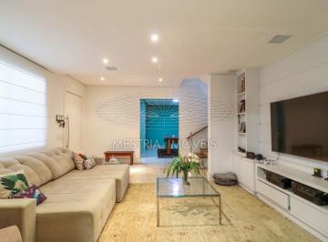 Casa · 470m² · 3 Quartos · 4 Vagas · Casa em condomínio fechado no Morumbi | 470 m² de área construída, 3 suítes, lazer e gerador.