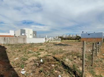 Terreno · 1000m² · Terreno disponível para venda no bairro Laranjeiras em Uberlândia-MG
