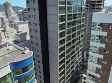 Apartamento · 40m² · Excelente empreendimento em Meia Praia com área de lazer.