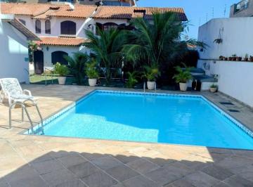 cb8cf1b3ce33449f7bf037b1de0ef3c1112f6f3a · Casa em condomínio