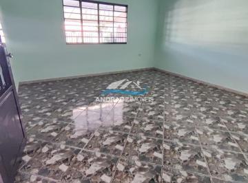 Casa · 136m² · 3 Quartos · 2 Vagas · Casa plana no bairro Santa Clara 2