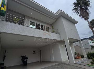 Casa · 352m² · 4 Quartos · 2 Vagas · Belíssima Casa Alto Padrão em Pedra Branca, Palhoça/SC