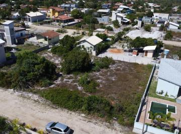 Terreno · 600m² · Lote 14 - Quadra 25 - Condomínio Portal das Guaratibas