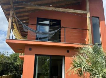 Casa · 116m² · 3 Quartos · Casa na Praia do Rosa