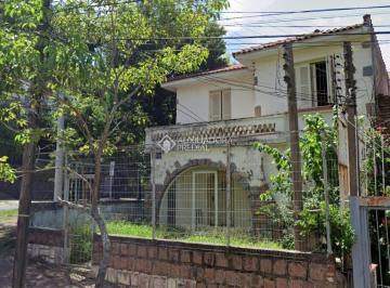 Casa · 157m² · 3 Quartos · 1 Vaga · Casa com alto potencial no Rio Branco - terreno amplo e localização estratégica
