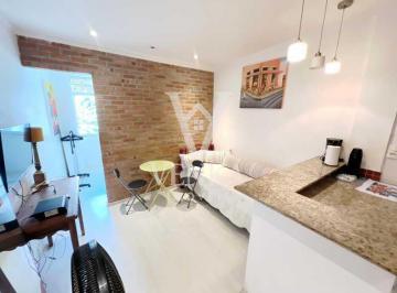 Apartamento · 30m² · 1 Quarto · Posto 5, vista livre, sol manhã/tarde e Airbnb permitido