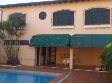 Casa · 249m² · 3 Quartos · 6 Vagas · Casa para venda em Centro de 249.00m² com 3 Quartos, 1 Suite e 6 Garagens