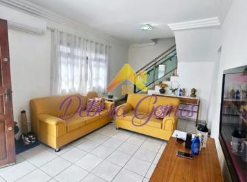 Casa · 92m² · 3 Quartos · 4 Vagas · Casa para venda em Centro de 92.00m² com 3 Quartos, 1 Suite e 4 Garagens