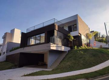 Casa · 270m² · 3 Quartos · 5 Vagas · Casa para venda em Chácaras Silvania de 270.00m² com 3 Quartos, 3 Suites e 5 Garagens