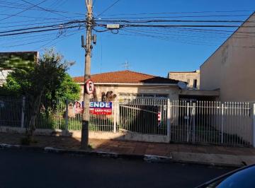 Casa · 200m² · 3 Quartos · 3 Vagas · Casa para venda em Centro de 200.00m² com 3 Quartos, 1 Suite e 3 Garagens