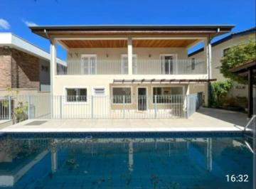 Casa · 420m² · 5 Quartos · 4 Vagas · Casa para venda e aluguel em Alphaville de 420.00m² com 5 Quartos, 5 Suites e 4 Garagens