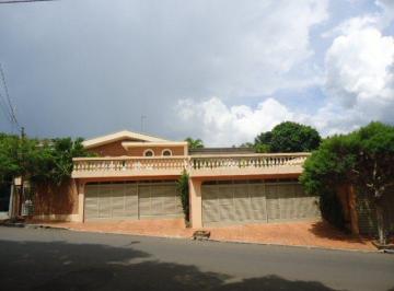 Casa · 350m² · 3 Quartos · 4 Vagas · Casa para venda em Vila Brasília de 350.00m² com 3 Quartos, 1 Suite e 4 Garagens