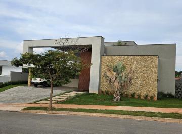 Casa · 1040m² · 4 Quartos · 6 Vagas · Casa para venda em Residencial Saint Patrick de 1040.00m² com 4 Quartos, 4 Suites e 6 Garagens