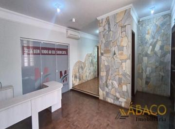 Comercial · 370m² · 4 Vagas · Sala Comercial para alugar em Centro de 370.00m² com 4 Garagens