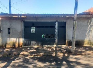 Casa · 138m² · 3 Quartos · 2 Vagas · Casa para venda em Centro de 138.00m² com 3 Quartos e 2 Garagens